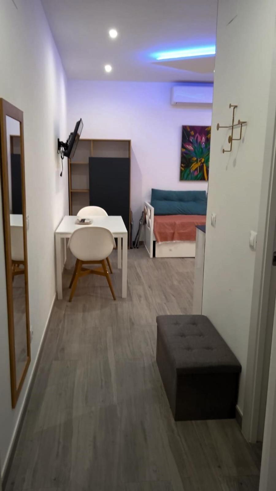 Acogedor Apartamento En Gran Via マドリード エクステリア 写真