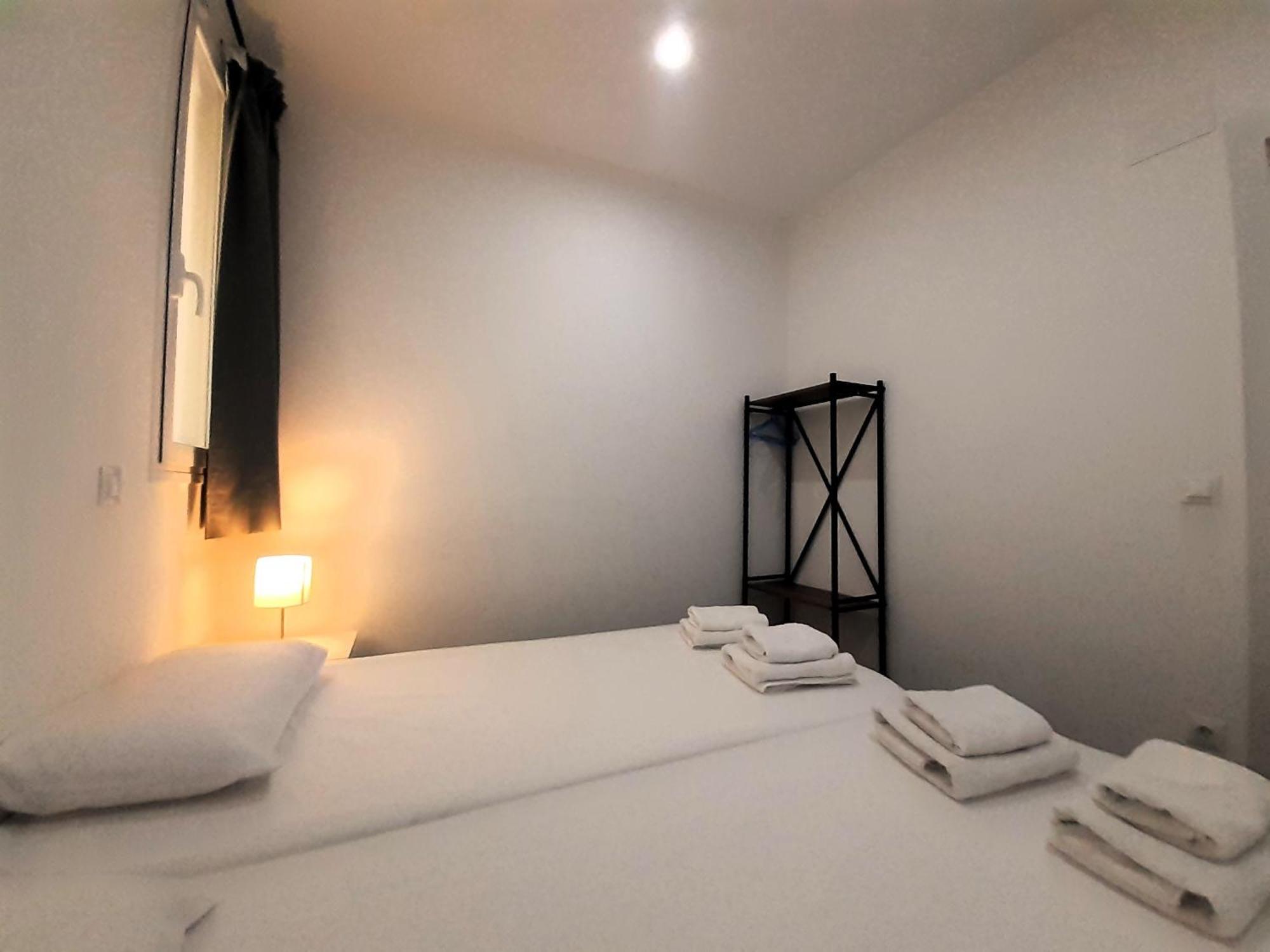 Acogedor Apartamento En Gran Via マドリード エクステリア 写真